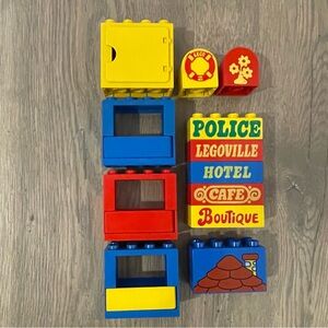 Vintage LEGO Duplo Printed Building Blocks Hotel Boutique Cafe Police Legoville